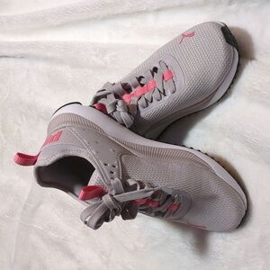 Puma PC Runner Sneaker Gray & Pink Ladies 7.5